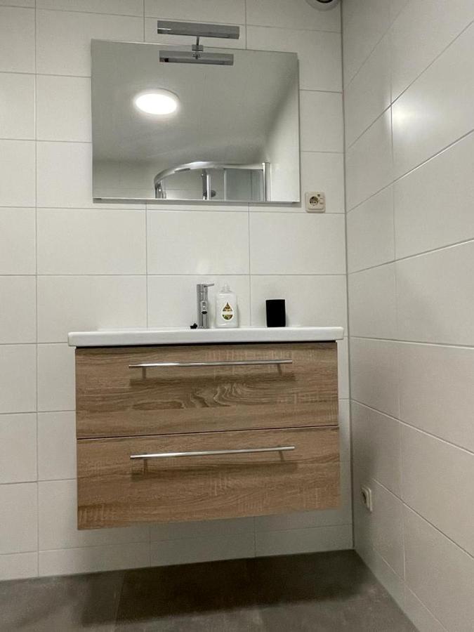 Escape, Appartement Met Groot Terras Buren  Exterior foto